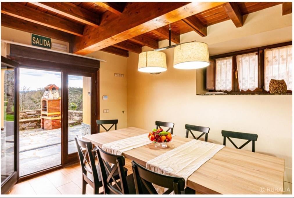 Casa Hortensia ซาลาส ภายนอก รูปภาพ